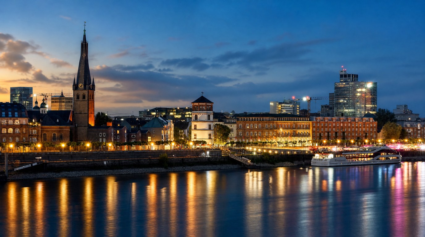 Düsseldorf: Altbier, Cartwheelers and the Longest Bar
